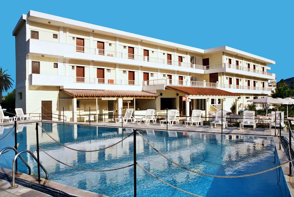 Hotel Prassino Nissi โมไรตีกา ภายนอก รูปภาพ